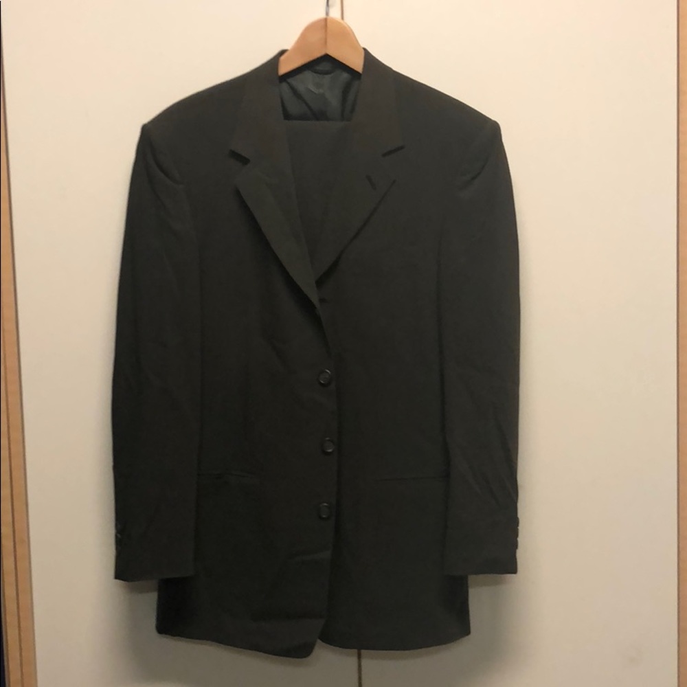 Men Suits - Picture 2 of 4